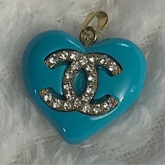 Tiffany Blue Turquoise Colored Heart Pendant with Silver Crystal Accents NWOT - Picture 3 of 4